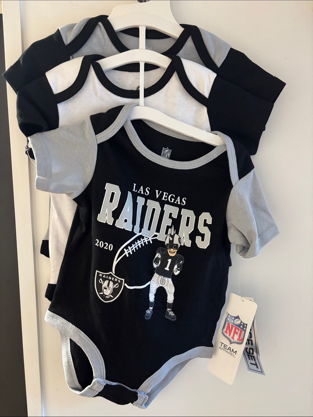 NFL Las Vegas Raiders Black & Gray Baby Onesie Set